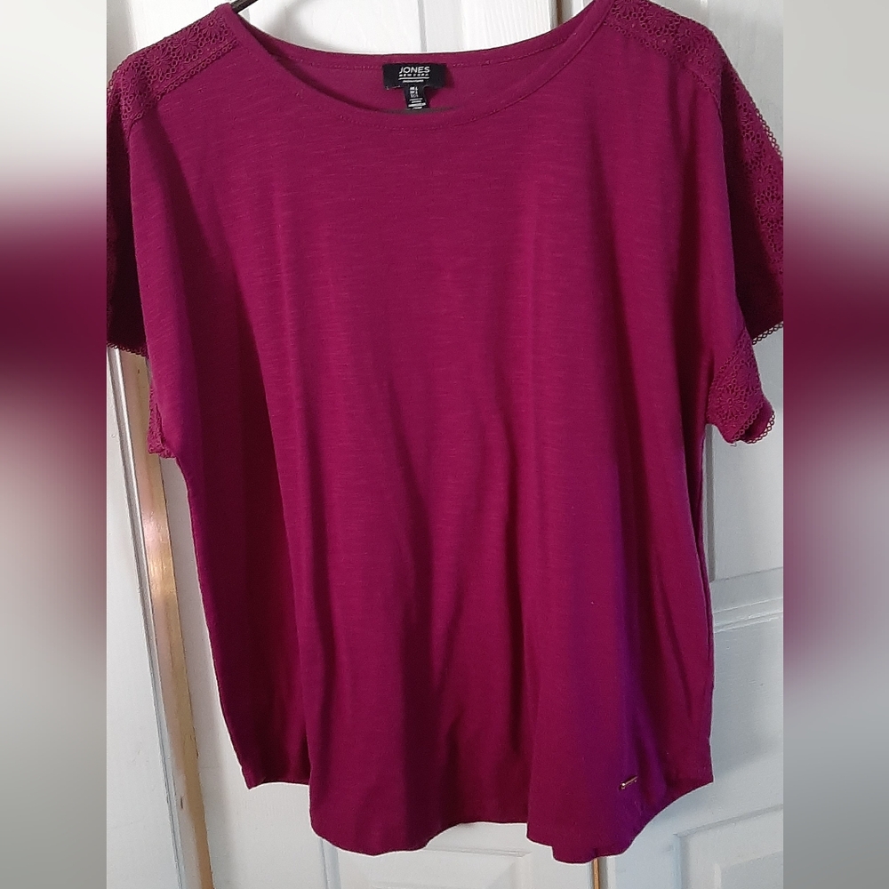 Jones New York Signature Tee * Size Large * Purple
